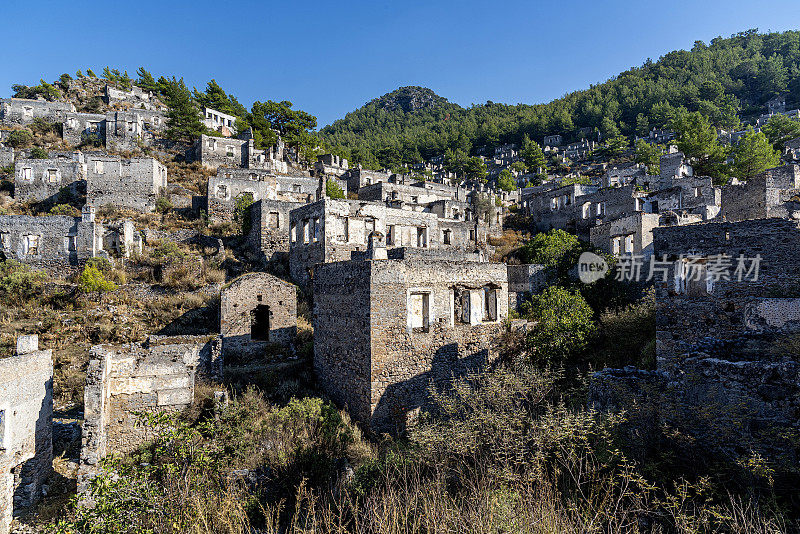 废弃的Kayakoy (Levissi Village, Karmylassos)石屋